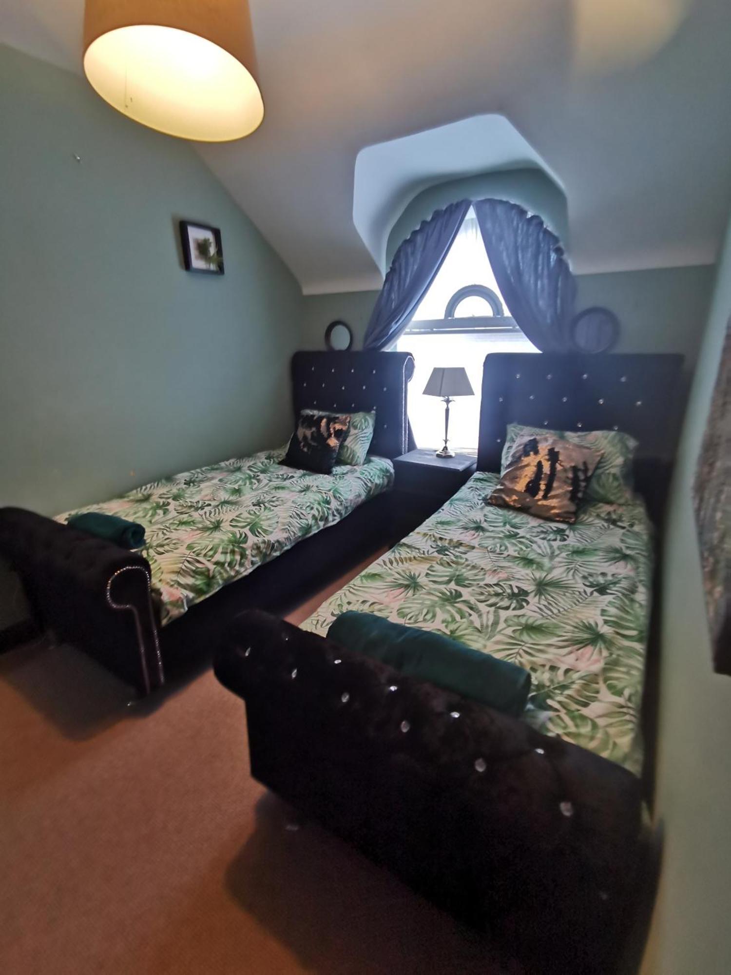 Apartmán Palm Cove Bundoran Luxurious Sea View Balcony Free Wifi Netflix Sleeps 5 Exteriér fotografie