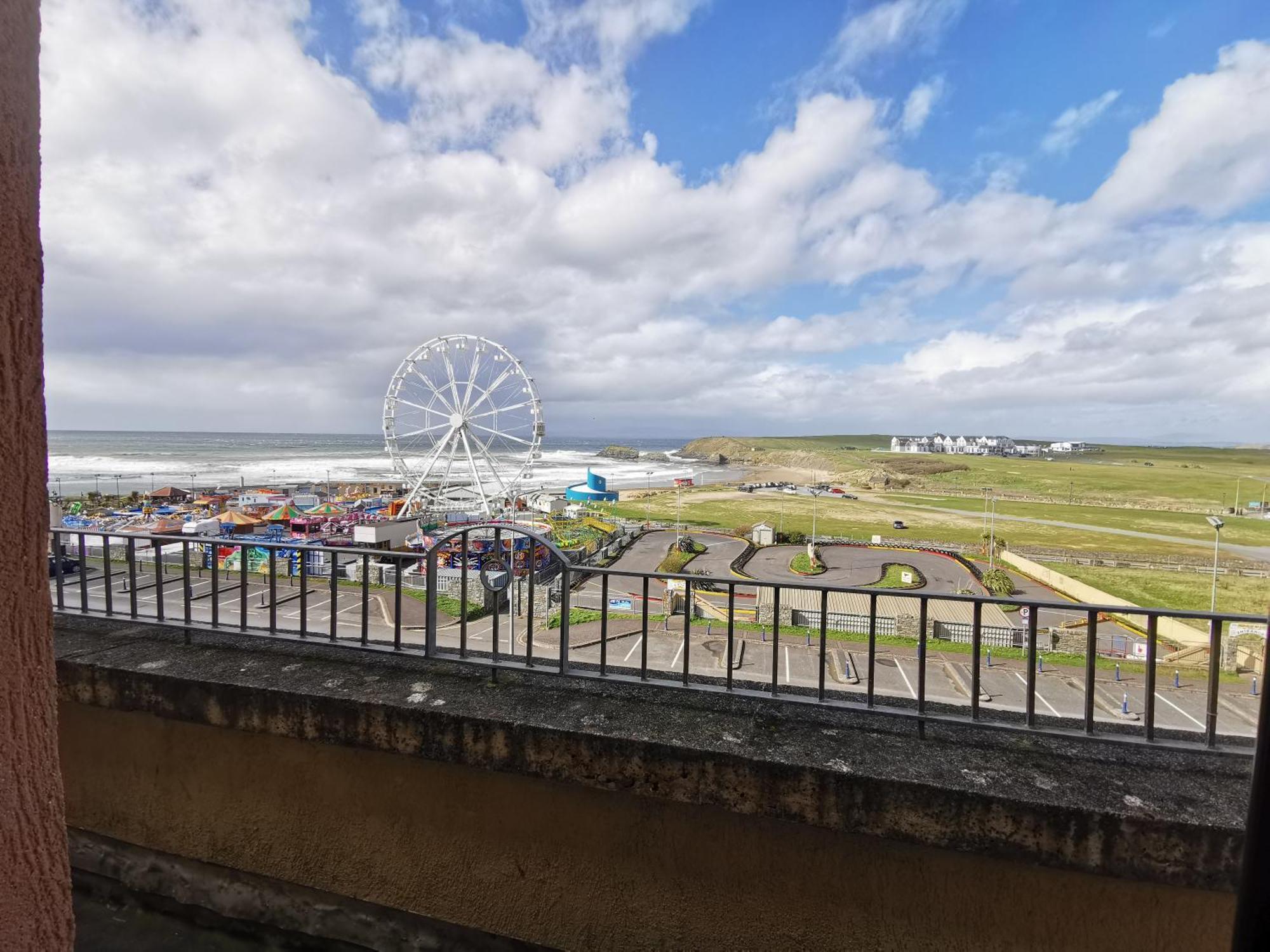 Apartmán Palm Cove Bundoran Luxurious Sea View Balcony Free Wifi Netflix Sleeps 5 Exteriér fotografie